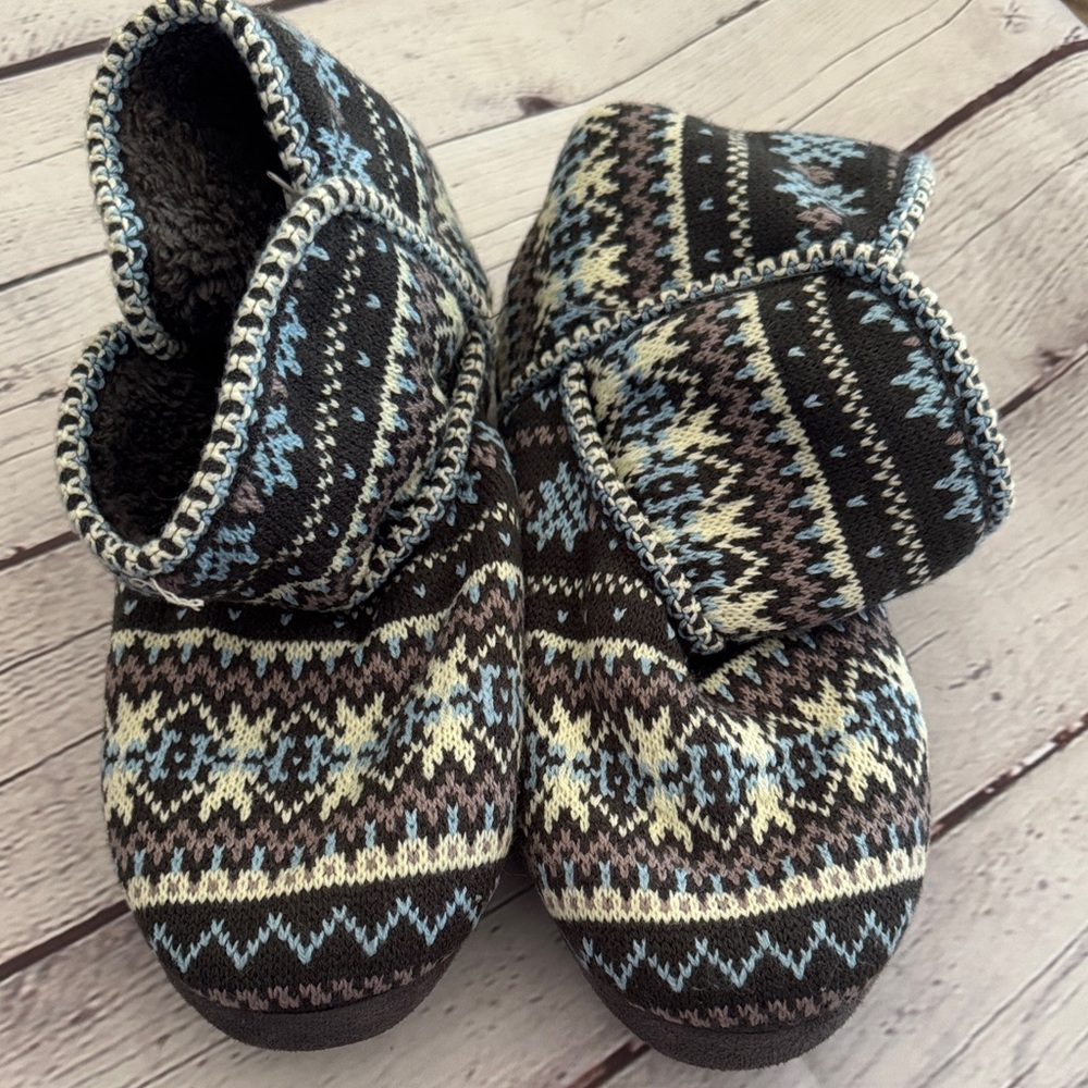 Cozy Knit Patterned Slipper Boots